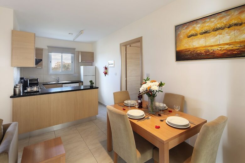 Apartamentos Adamou Gardens