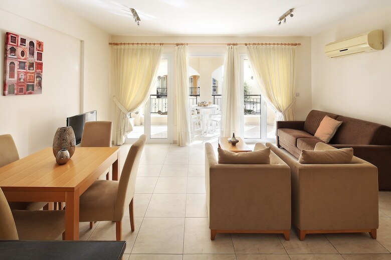 Apartamentos Adamou Gardens
