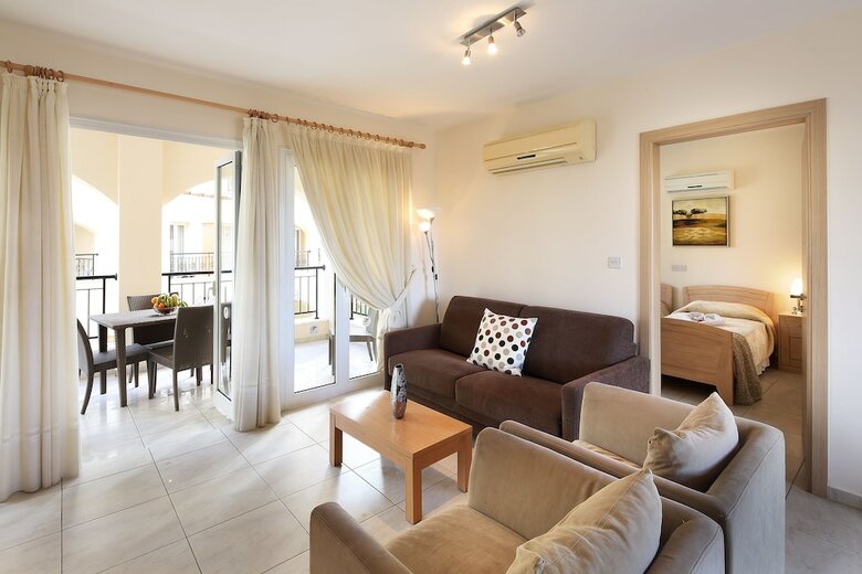 Apartamentos Adamou Gardens
