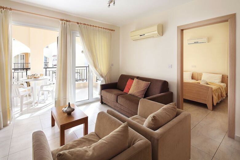 Apartamentos Adamou Gardens
