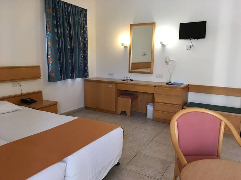 Kissos Hotel