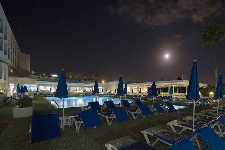 Kissos Hotel