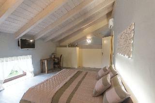 Bed & Breakfast Palascia Wellness Relais