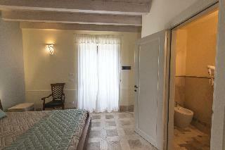Bed & Breakfast Palascia Wellness Relais