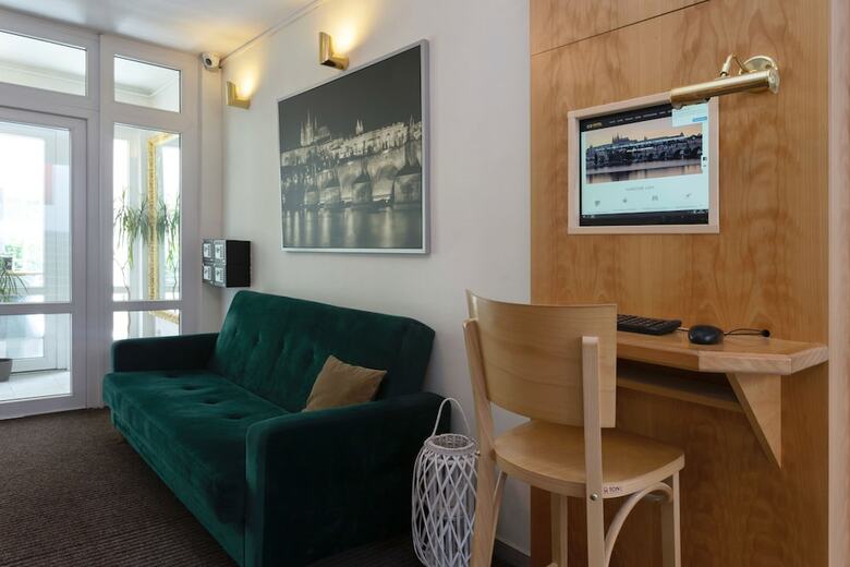 Atlas Hotel Garni