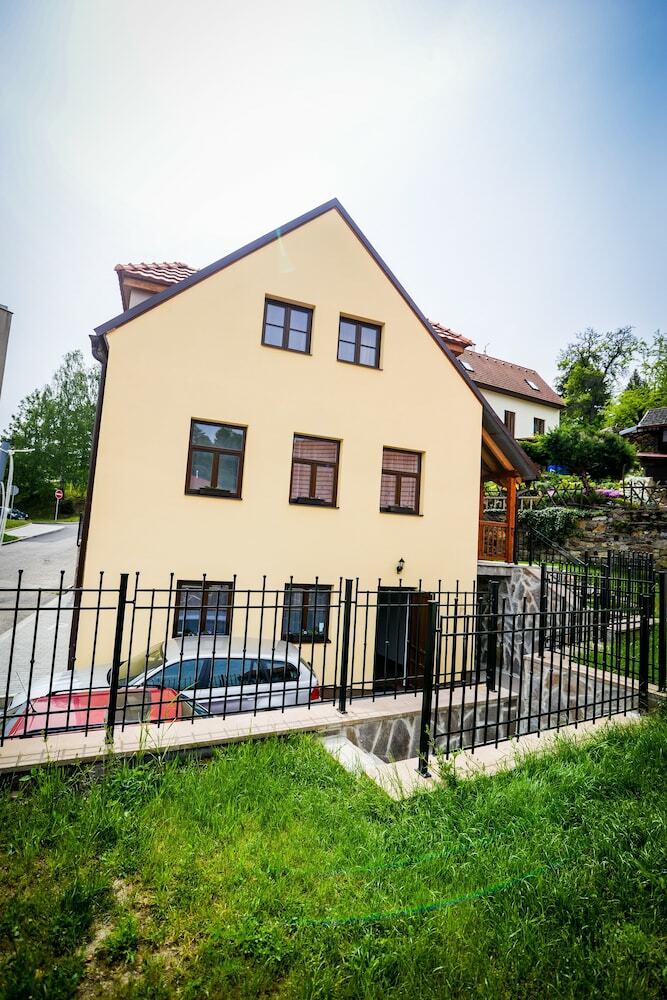 Delanta Apartment