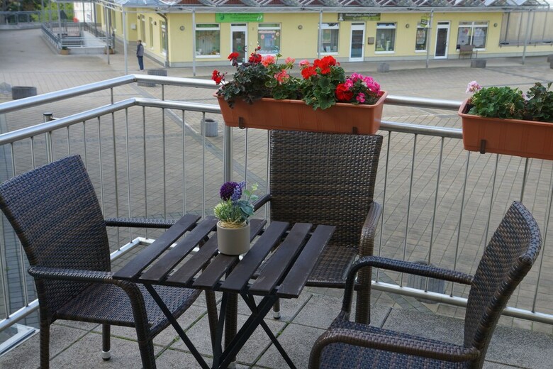Warias Hotel & Restaurant