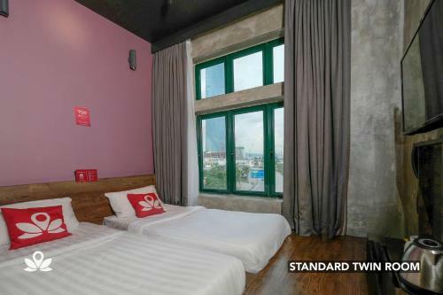 Hulo Hotel