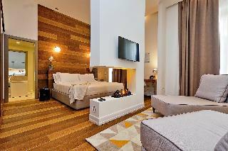 M7 Contemporary Apartments