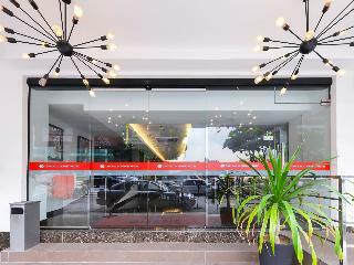 Oyo Capital O 978 Midaris Hotel
