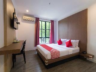 Oyo 1045 Azimuthhotel