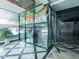 Oyo 1045 Azimuthhotel