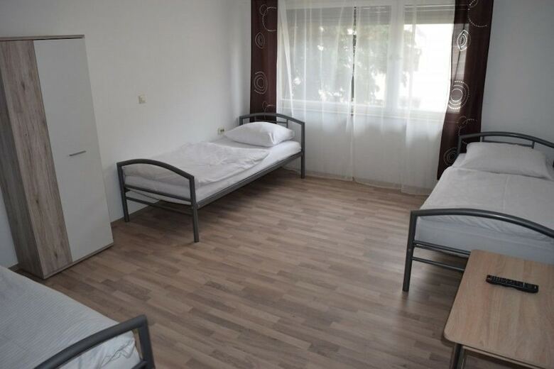 Ab Apartment 45