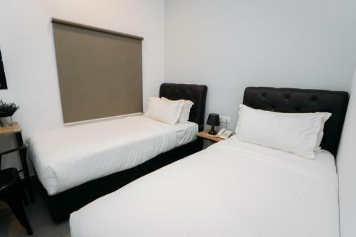 B Lot Hotel