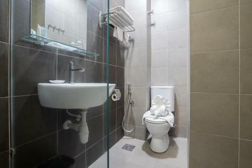 B Lot Hotel