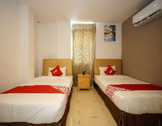 Oyo 43958 Enrich Hotel