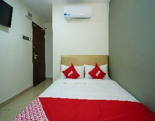 Oyo 43958 Enrich Hotel