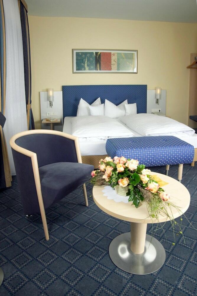 Hotel L�wen-seckenheim