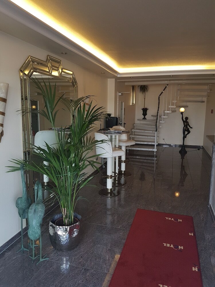 Hotel Am Elbufer