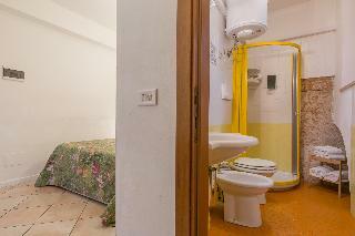 Giardino Giusti House & Court