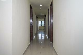 Oyo 89717 Budget Star Hotel