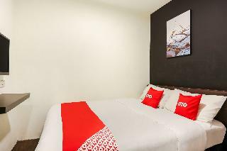Oyo 89430 Rest & Go I-city Hotel
