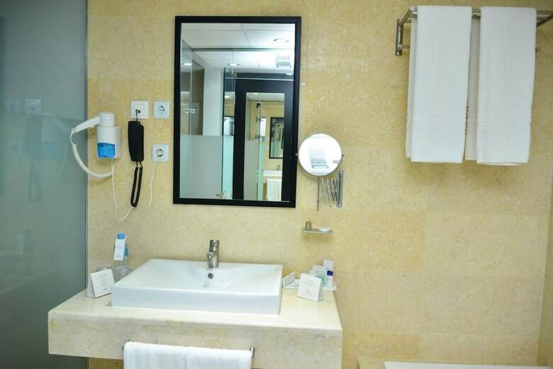 Hotel Adef