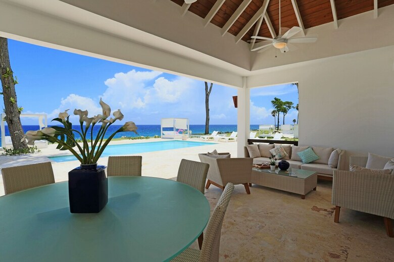 Ocean Front Villa Deluxe 4 Bedroom