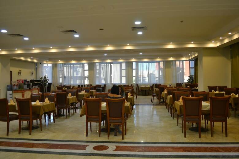 Roma Host Way Hotel & Aqua Park