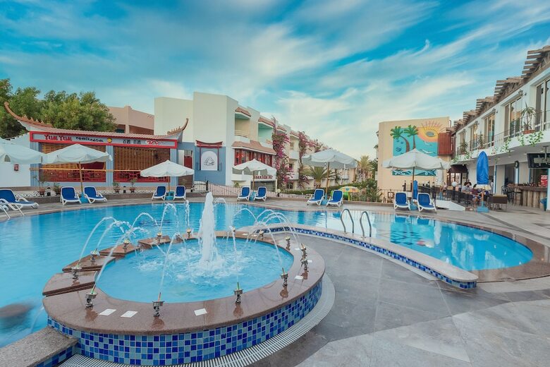 Minamark Resort & Spa