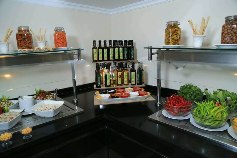 Minamark Resort & Spa