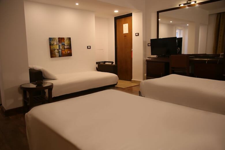 Pearl Hotel