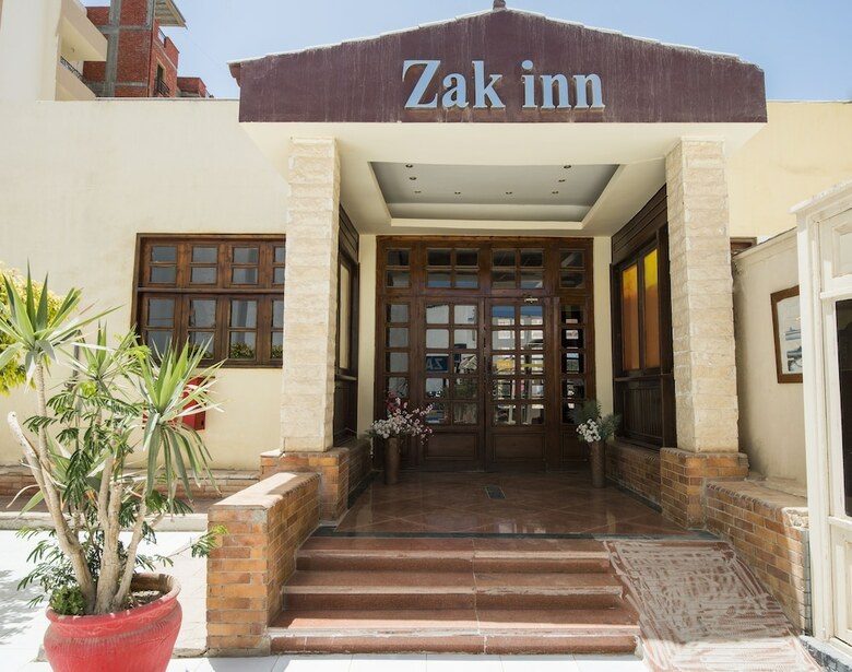 Hotel Zak Inn