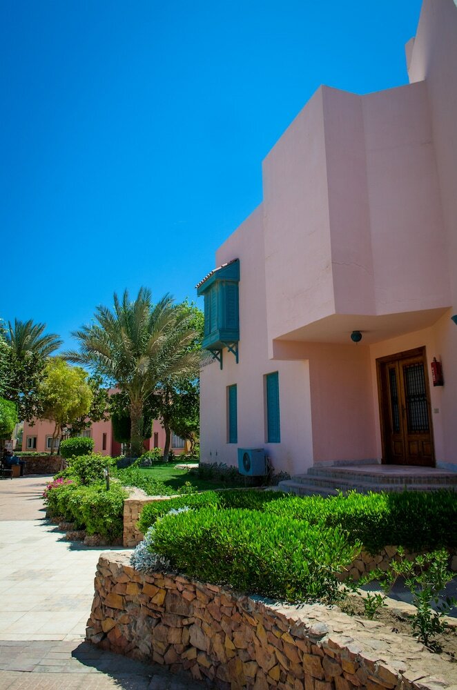 Zahabia Resort & Hotel