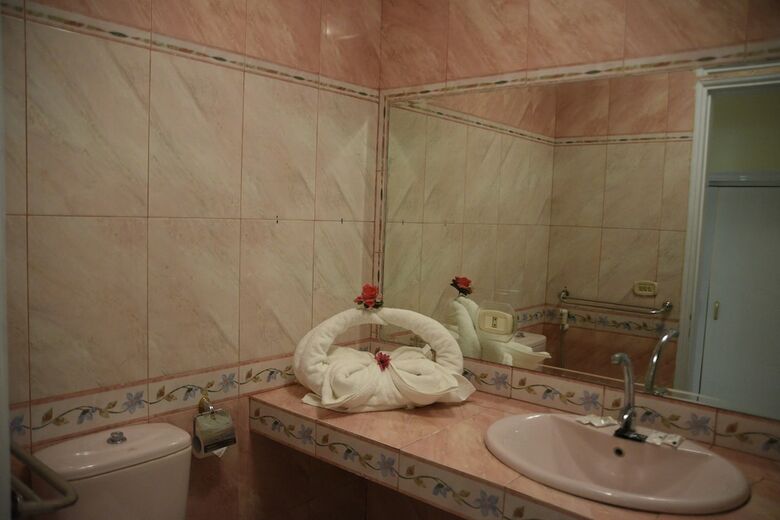 Kanzy Hotel