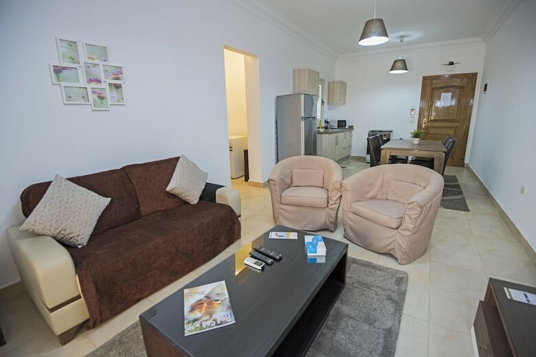 Aparthotel Lilly Apartments
