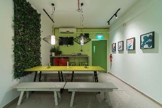 Reddoorz Hostel @ Kallang Mrt