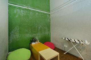 Reddoorz Hostel @ Lavender Street