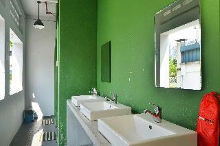 Reddoorz Hostel @ Lavender Street