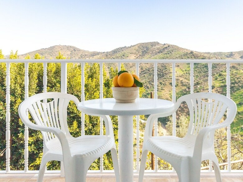 Vibrant Apartment In Total�n With Jacuzzi