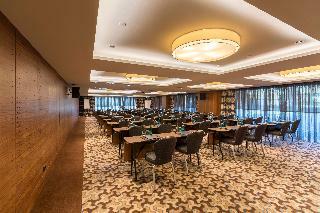 Golden Tulip Istanbul Bayrampasa Hotel