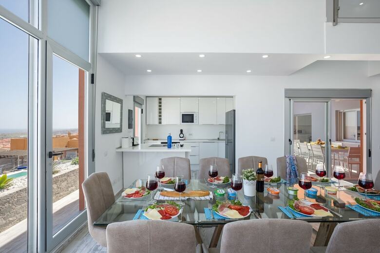 Villa Andrea, Ocean View, Heated Pool