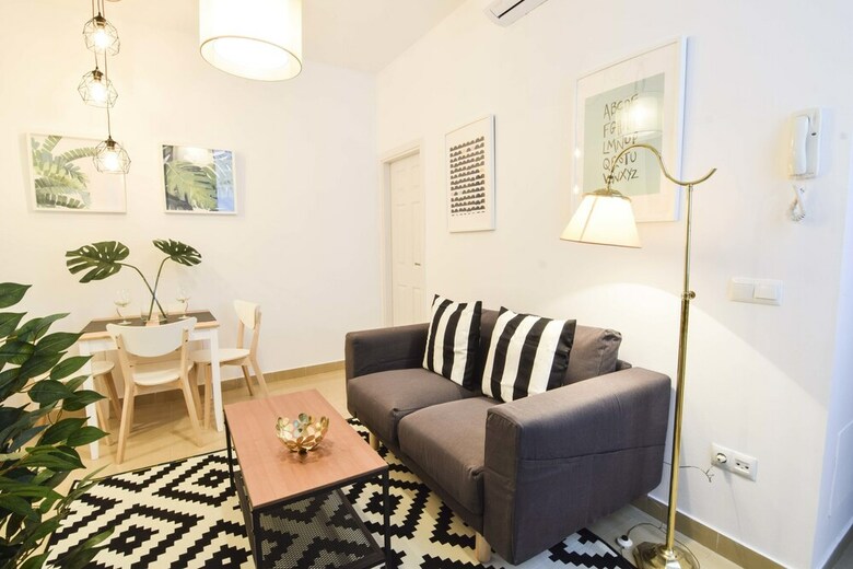 Apartamentos Letmalaga Center White