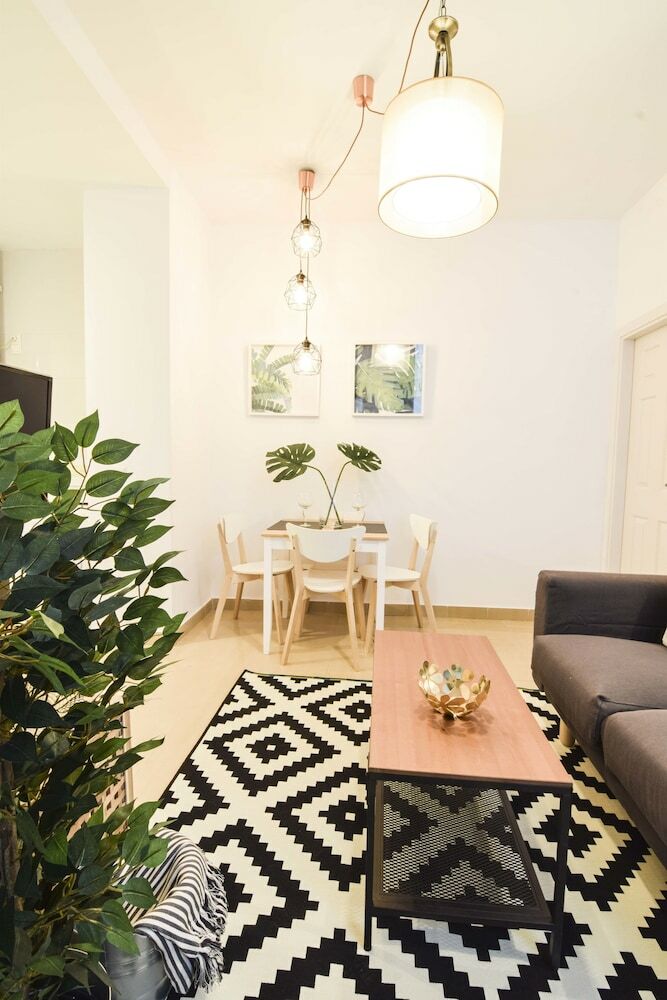 Apartamentos Letmalaga Center White