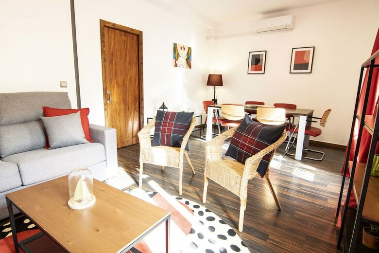 Apartamentos Letmalaga Cremades Center