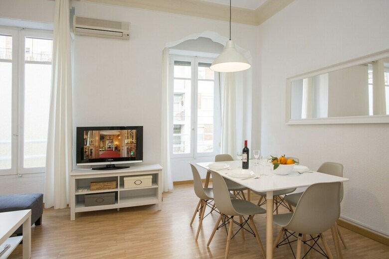 Apartamentos Singularstays Antiguo Reino
