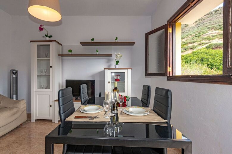 Casita De Campo Cerca De Risco Ca�do