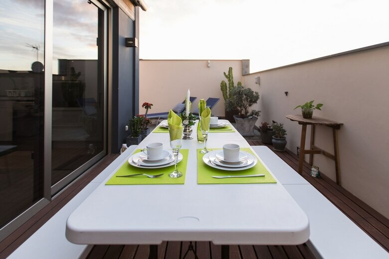 Vertical Villa, Luxury, Sea Views & Private Spa