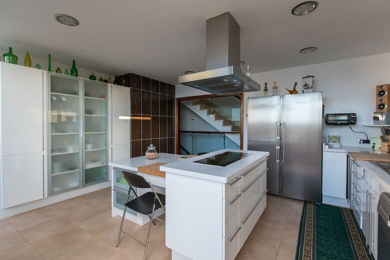 Vertical Villa, Luxury, Sea Views & Private Spa