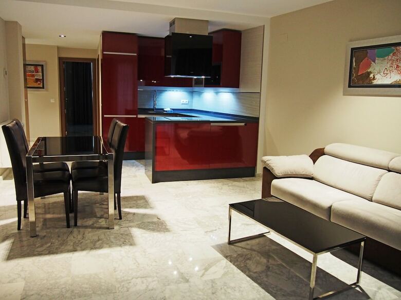 Apartamentos Citizentral Juristas